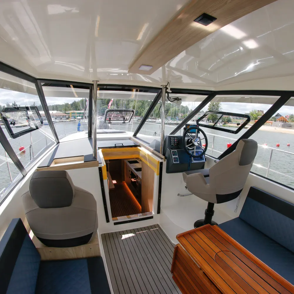 Nautika 1300 Royal 2