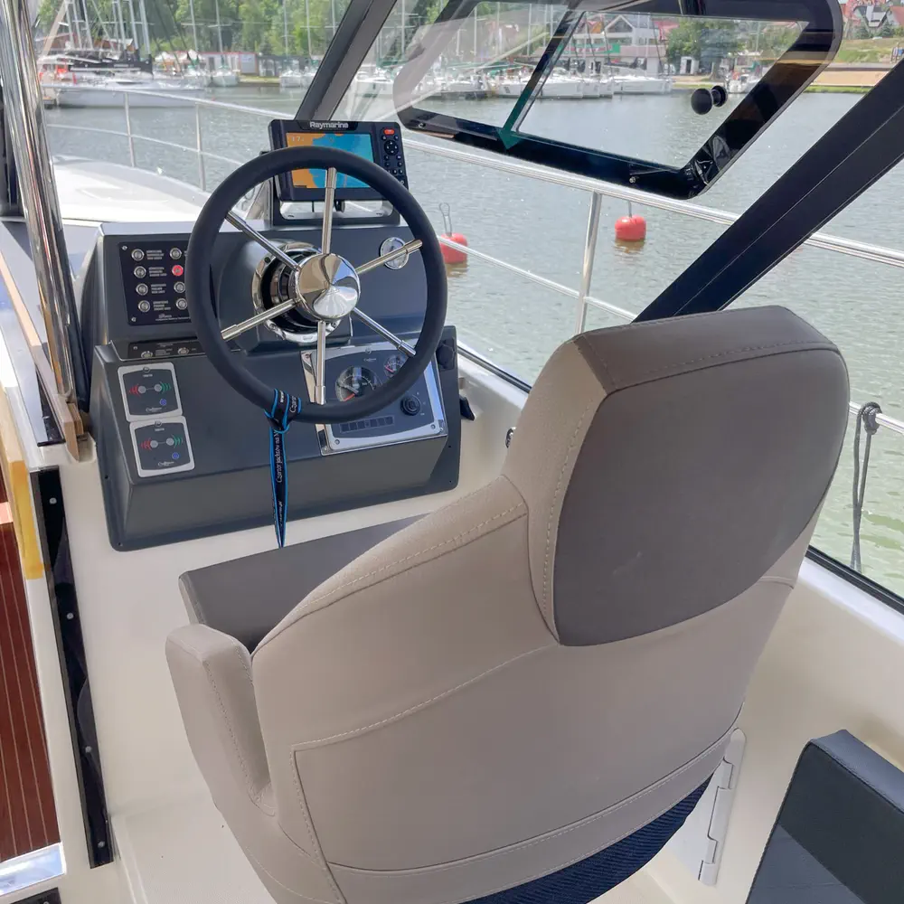 Nautika 1300 Royal 25