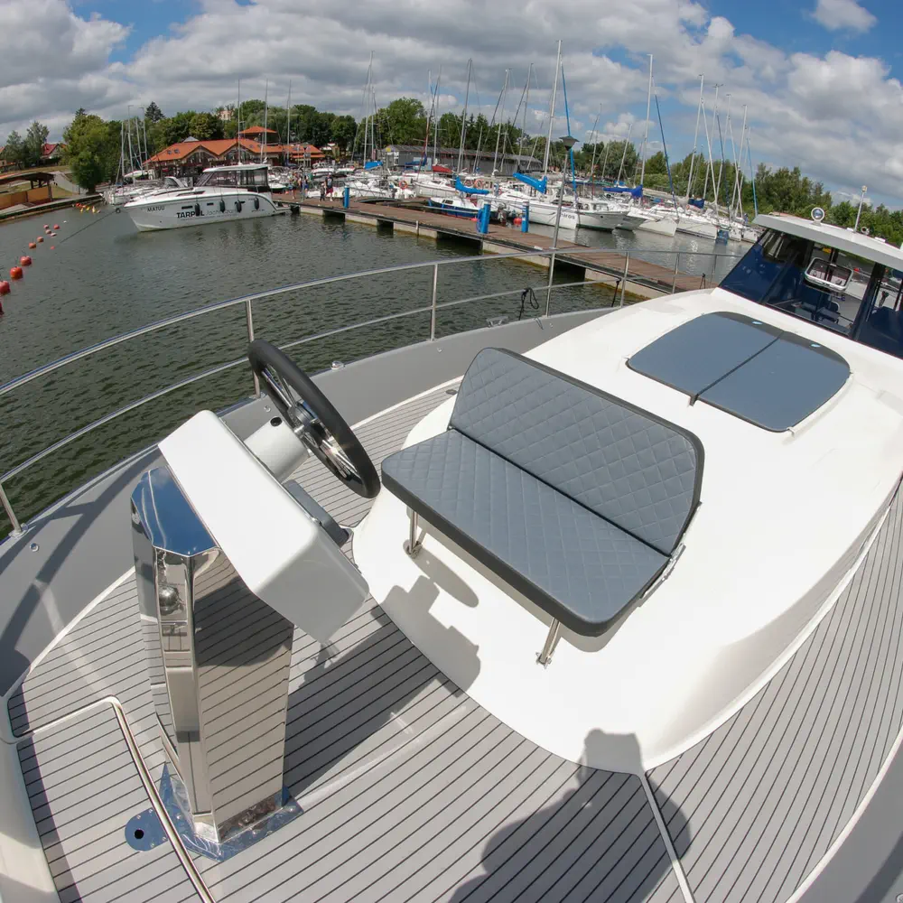 Nautika 1300 Royal 35