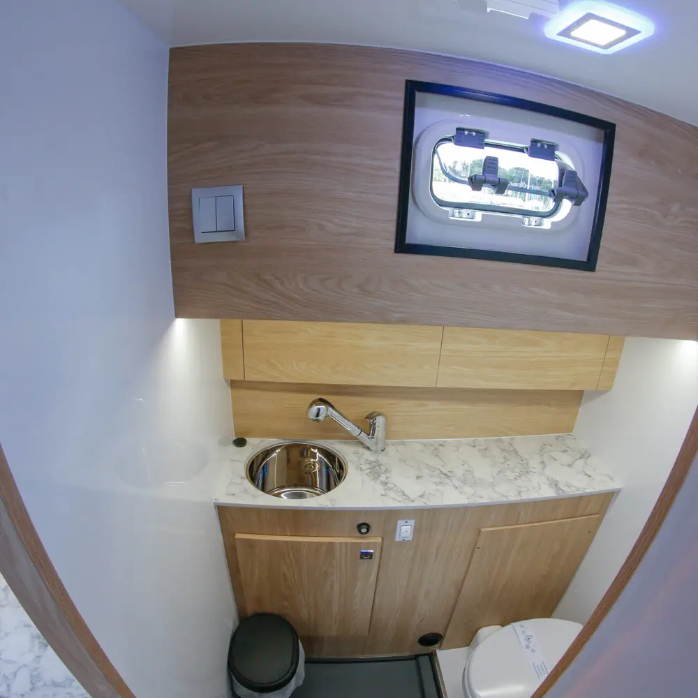 Nautika 1300 Royal 38