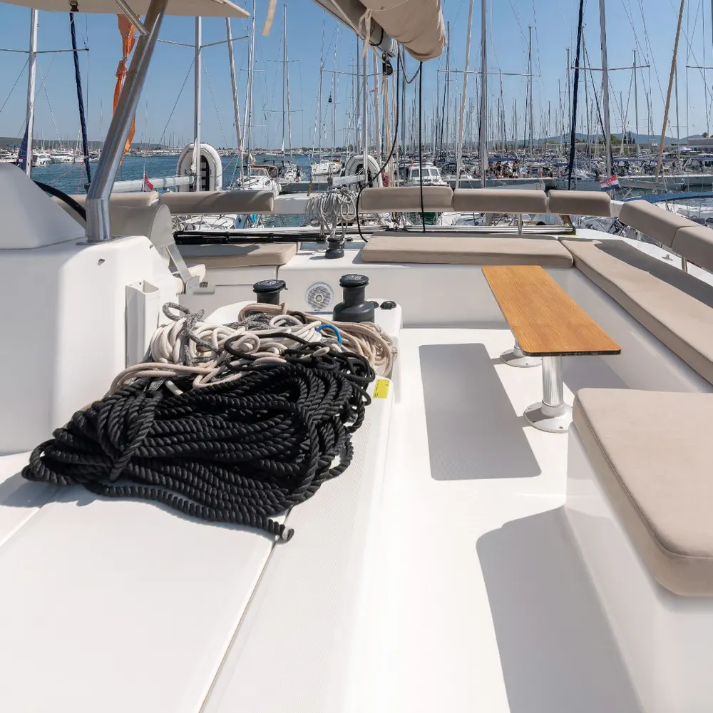 SEAVEN 28