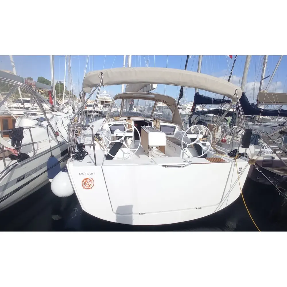 https://dsmkaagprkqin.cloudfront.net/images/dufour-yachts/dufour-390-grand-large/sail-boat/20201441036101230-1746536051722726550-tiche-1000x1000.webp