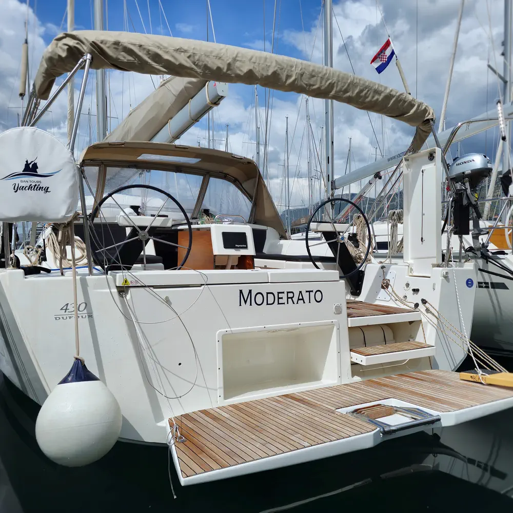 Moderato 32