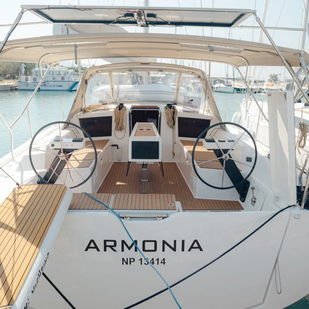 https://dsmkaagprkqin.cloudfront.net/images/dufour-yachts/dufour-430/sail-boat/4571665220000103447-1746527628389654633-armonia-1000x1000.webp
