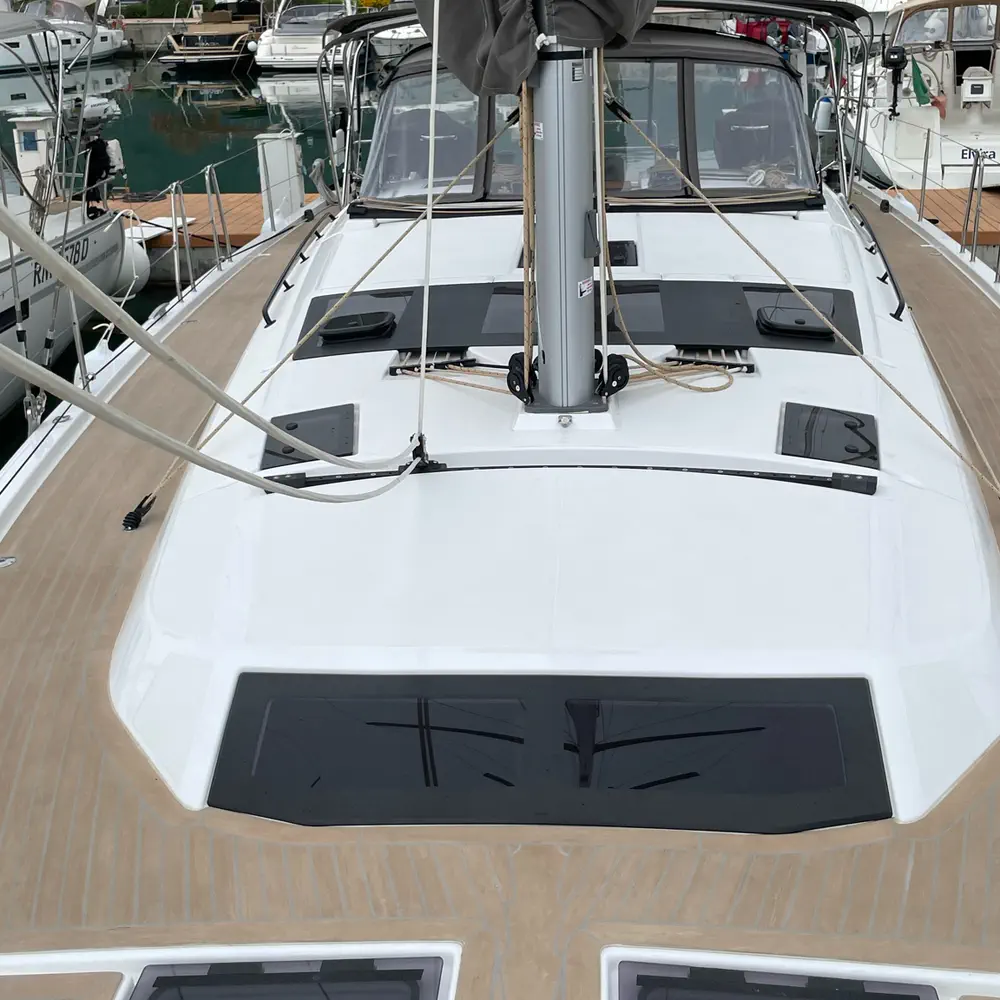 https://dsmkaagprkqin.cloudfront.net/images/dufour-yachts/dufour-470/sail-boat/4016190606501237-1746531358536628061-emma-1000x1000.webp