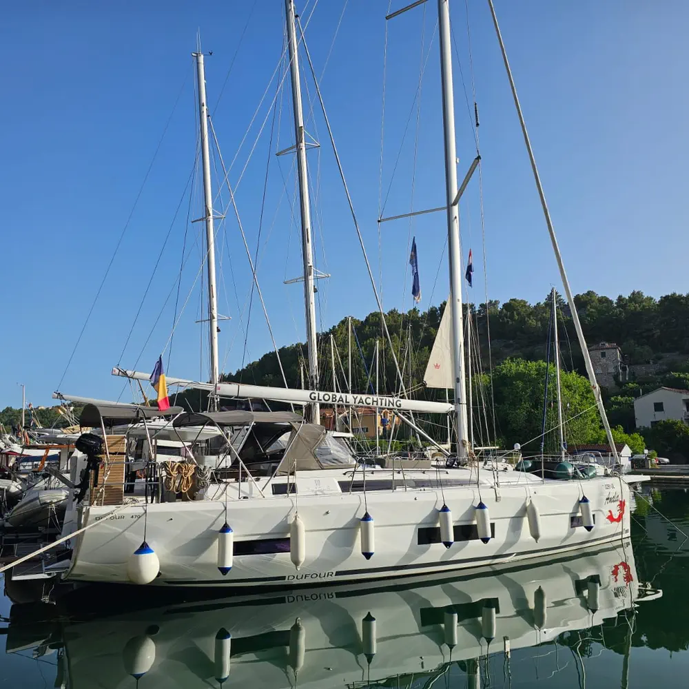 Main image of sail boat, Dufour 470 Amalia
