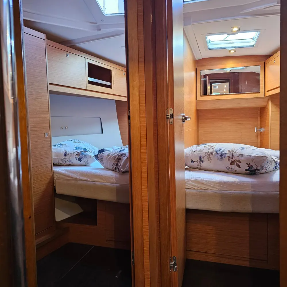 Amalia 25