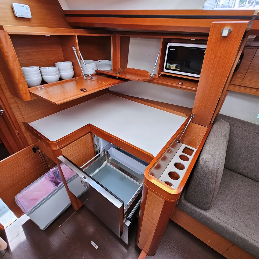 Maverick  33