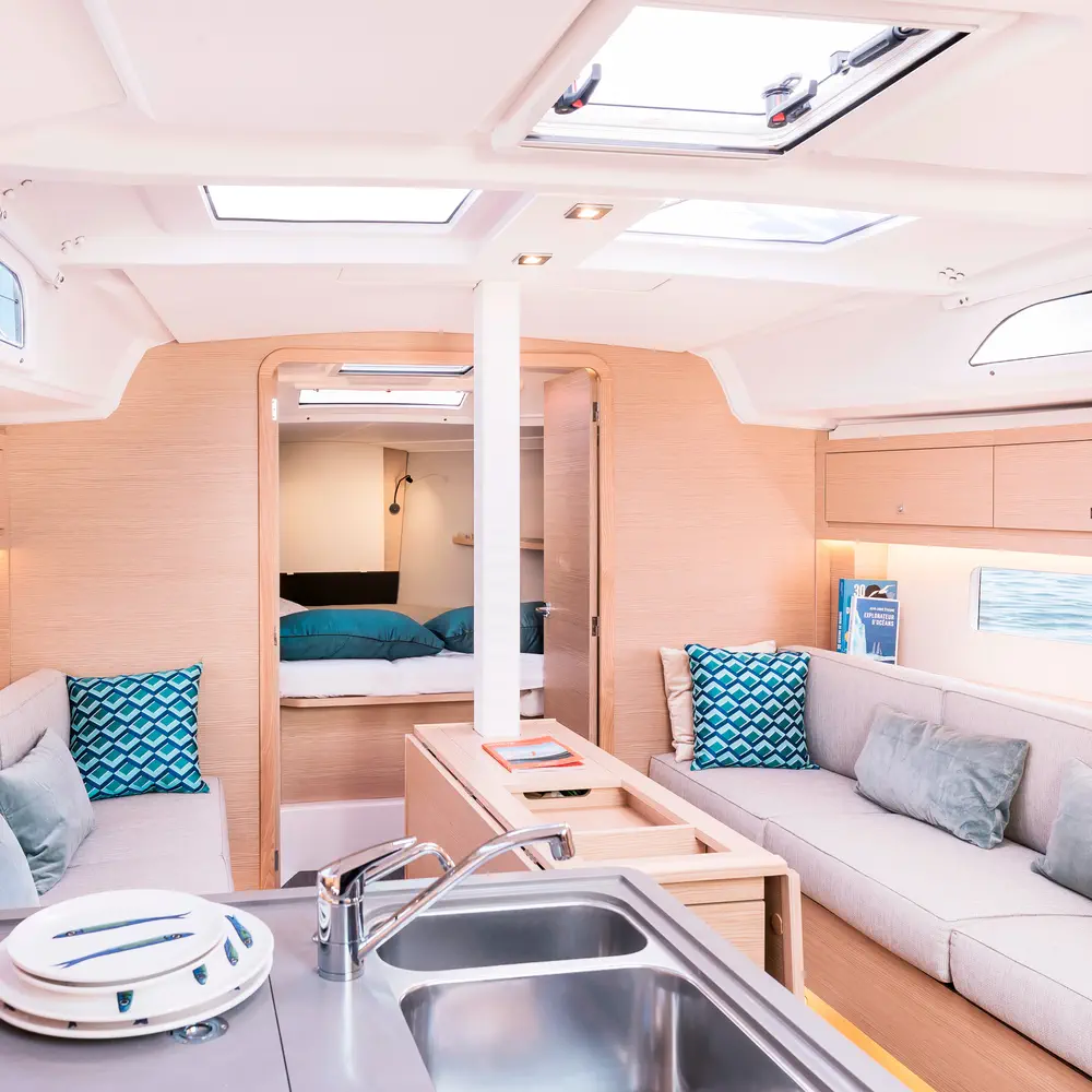 Sunsail 37.3 Premium 8