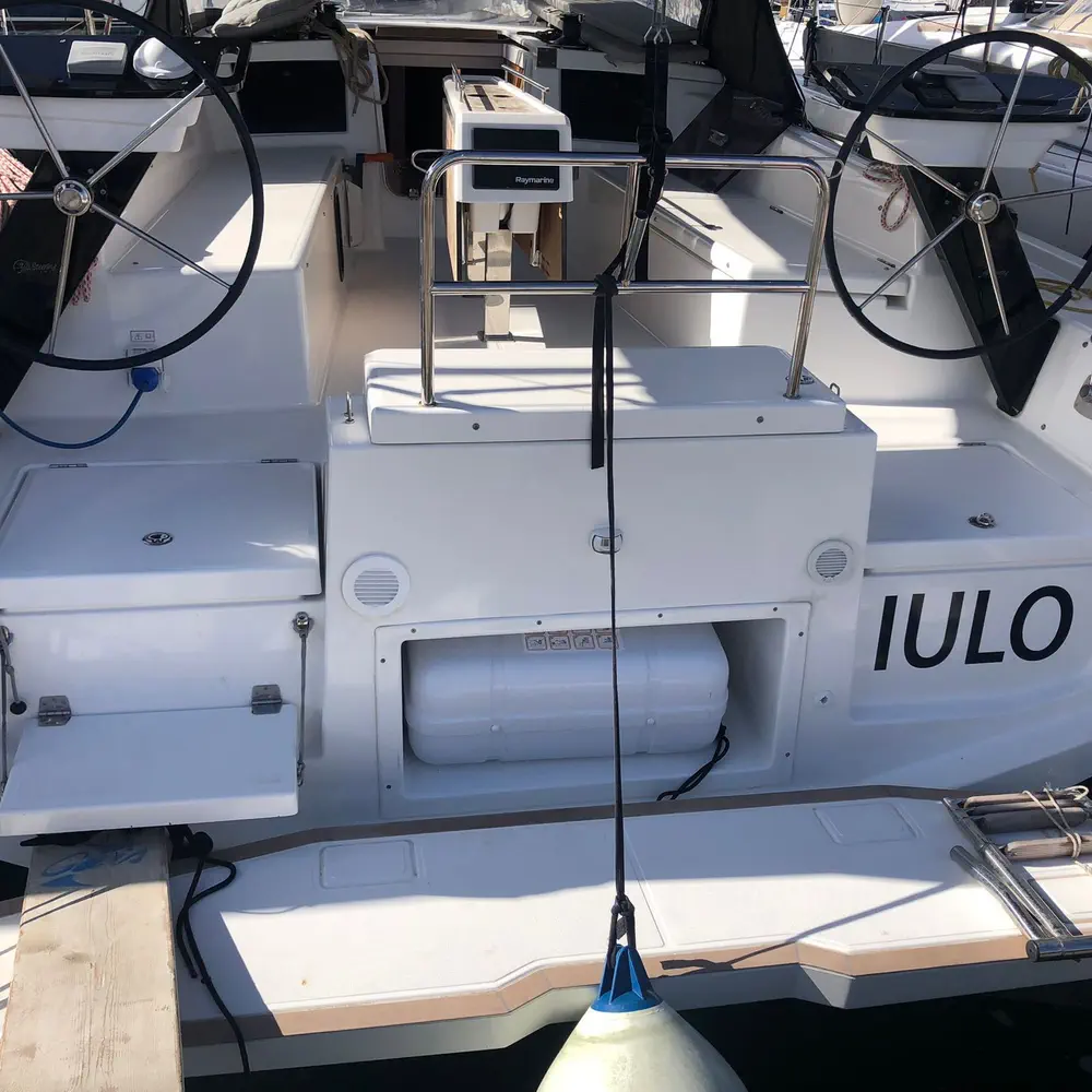 Iulo 12