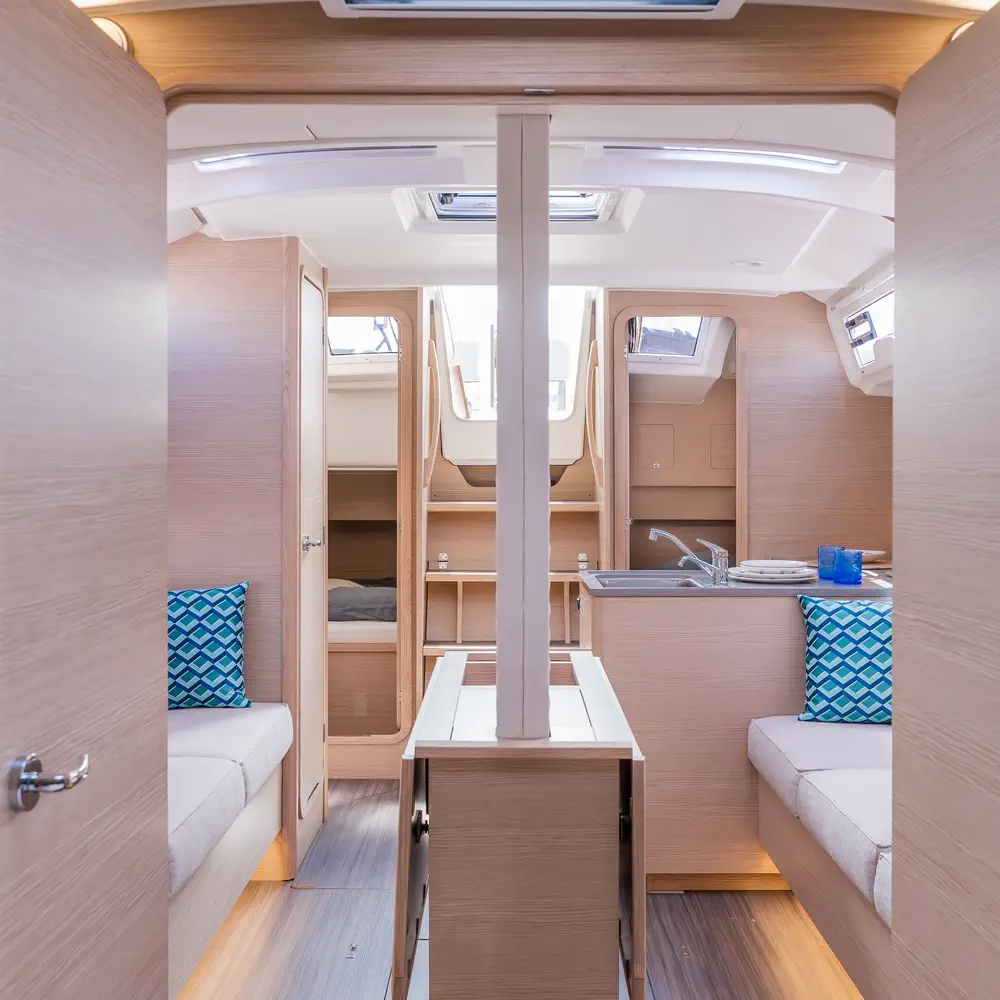 Sunsail 37.3 Premium Plus 4