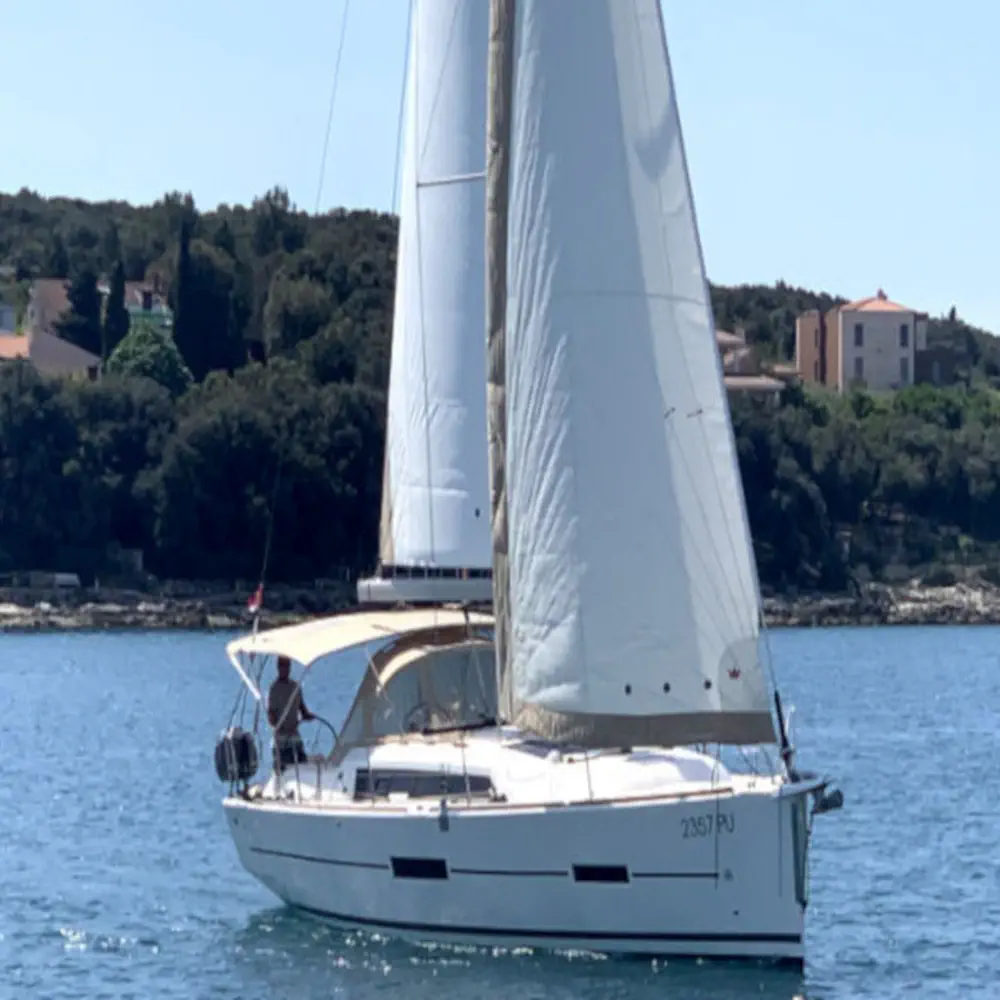 Lia 7