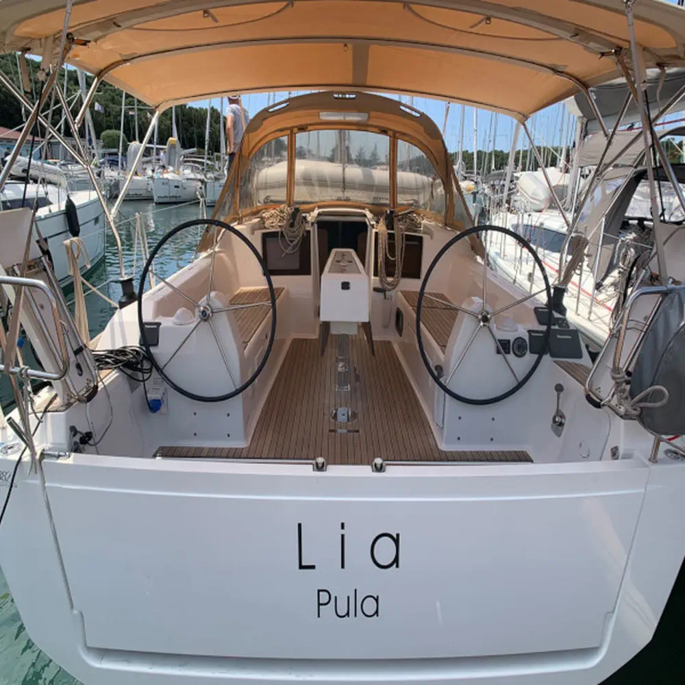 Lia 15