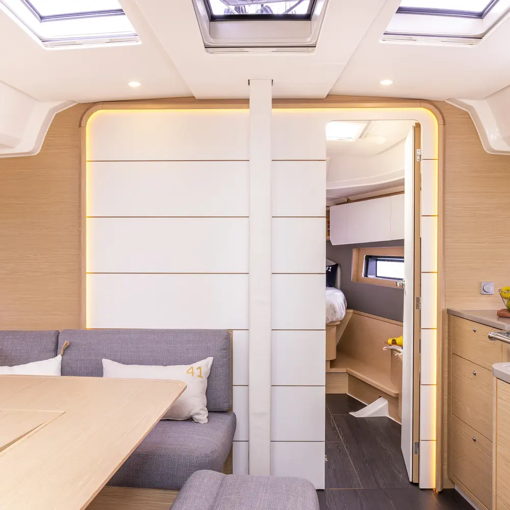 Sunsail 41.3 Premium Plus 9