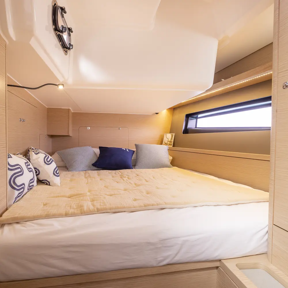 Sunsail 41.3 Premium Plus 1
