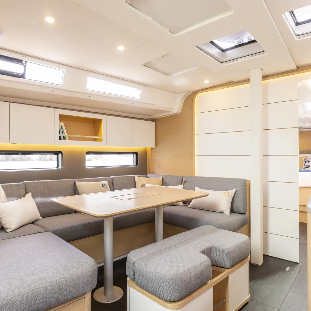 Sunsail 41.3 Premium Plus 14