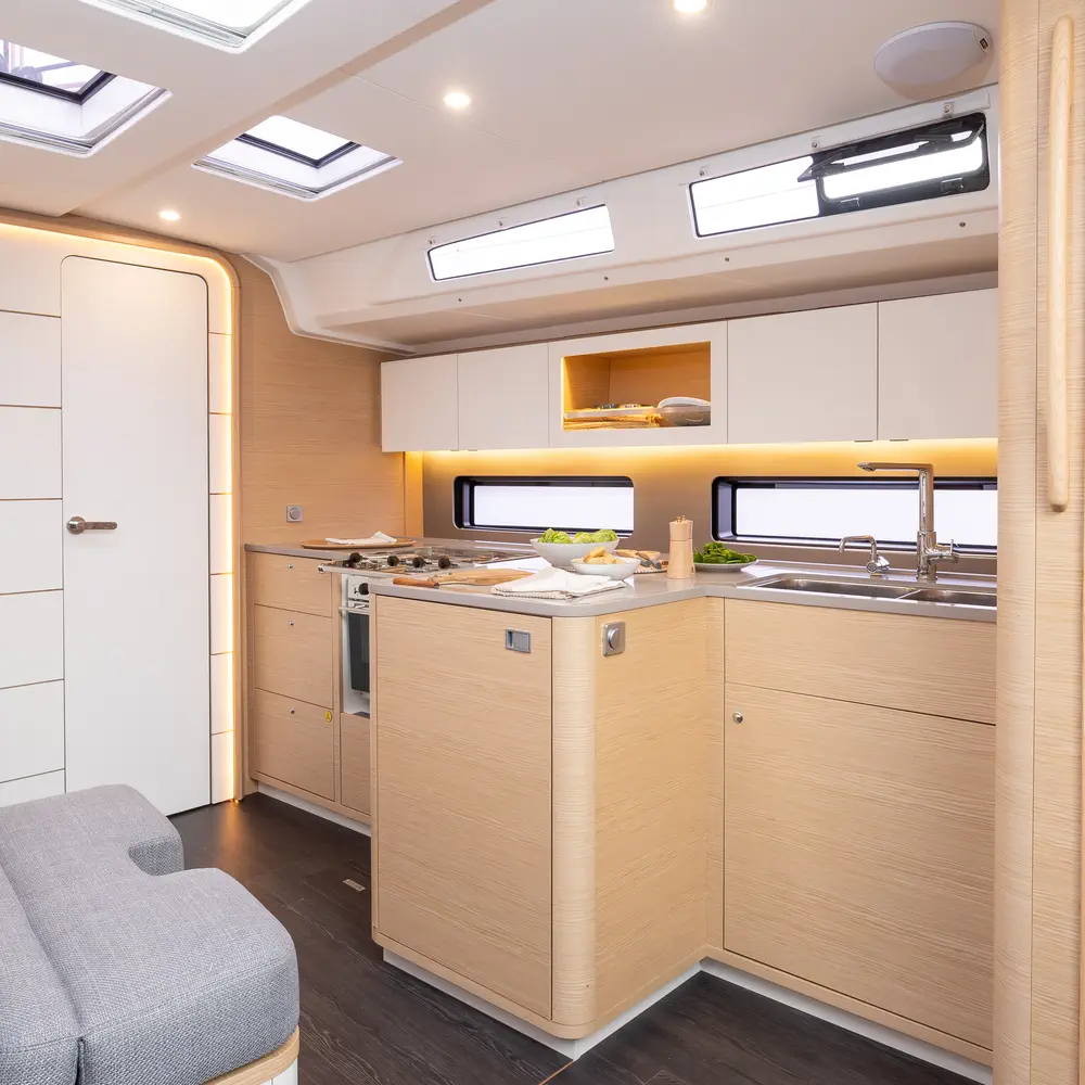 Asteria 62