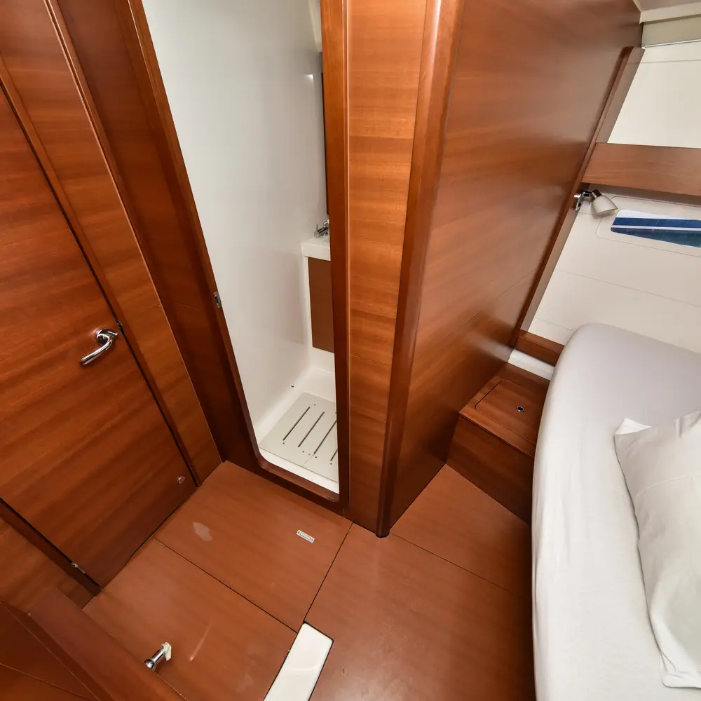 Stella 27