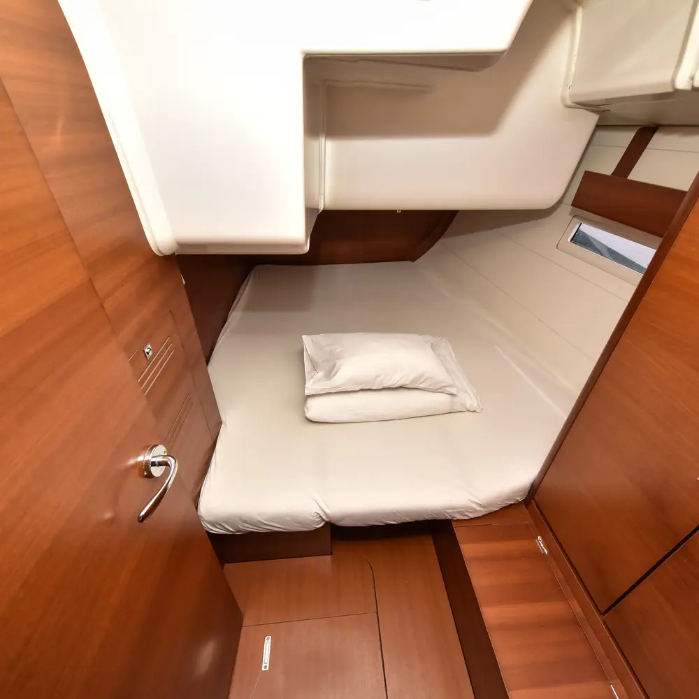Stella 47