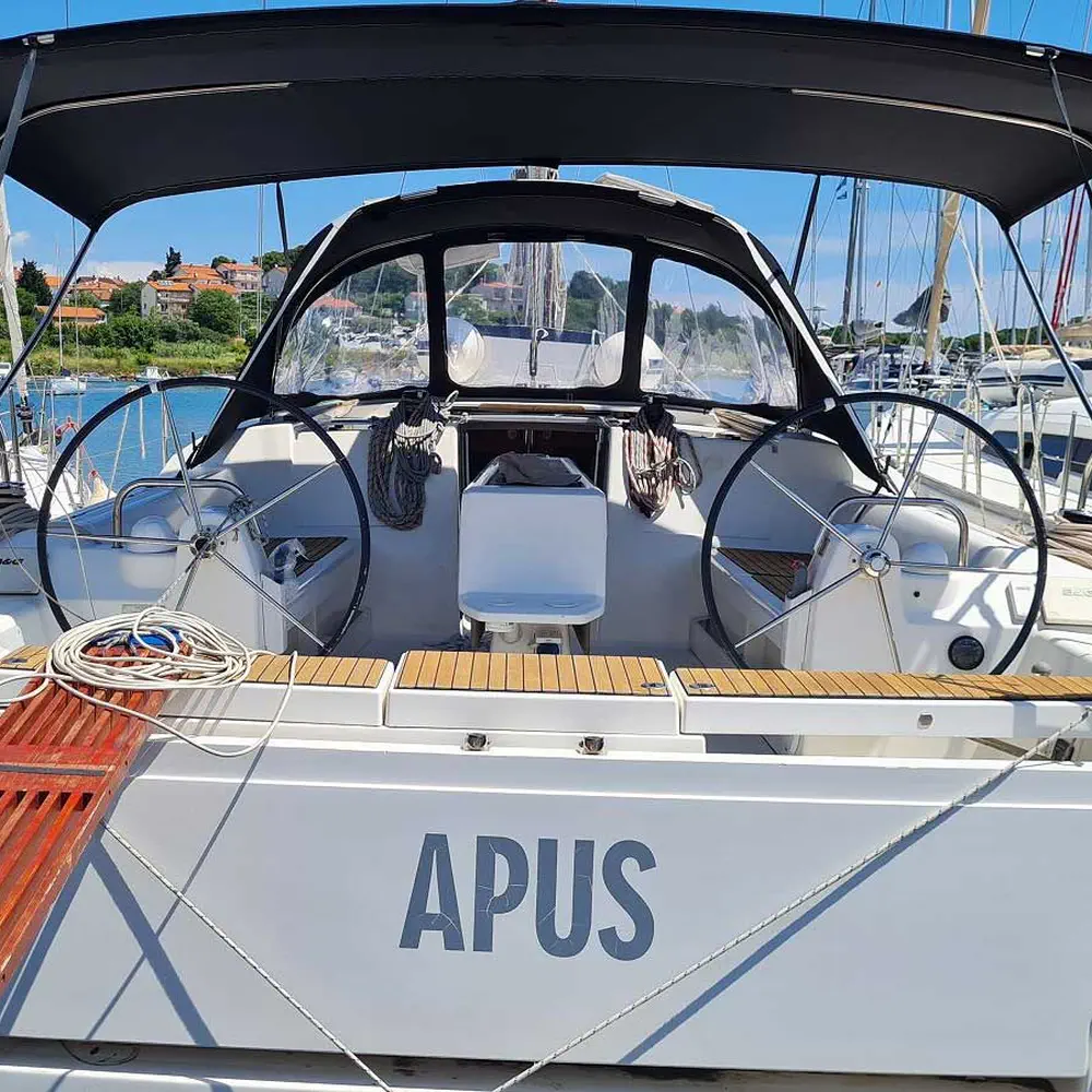 Apus 3