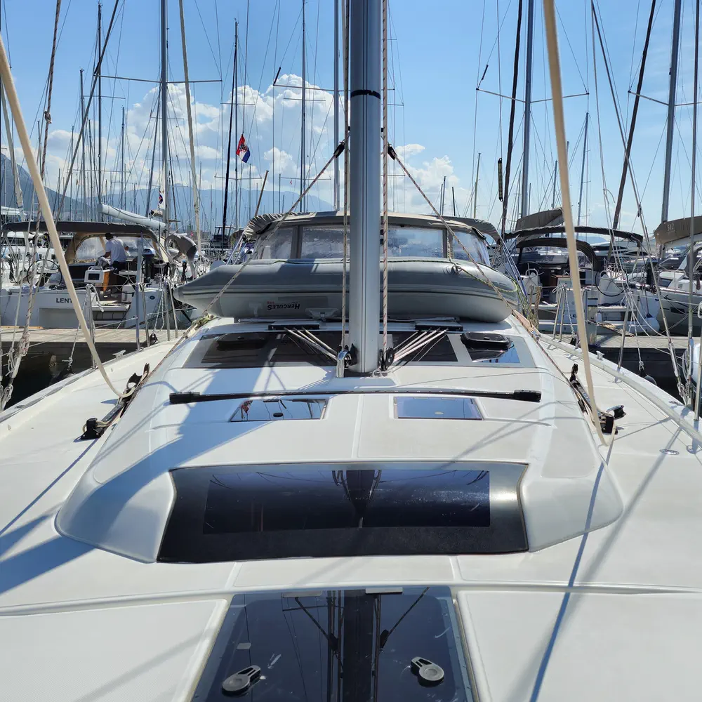 Amoroso 37