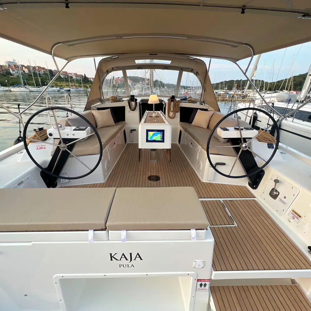 Kaja 12