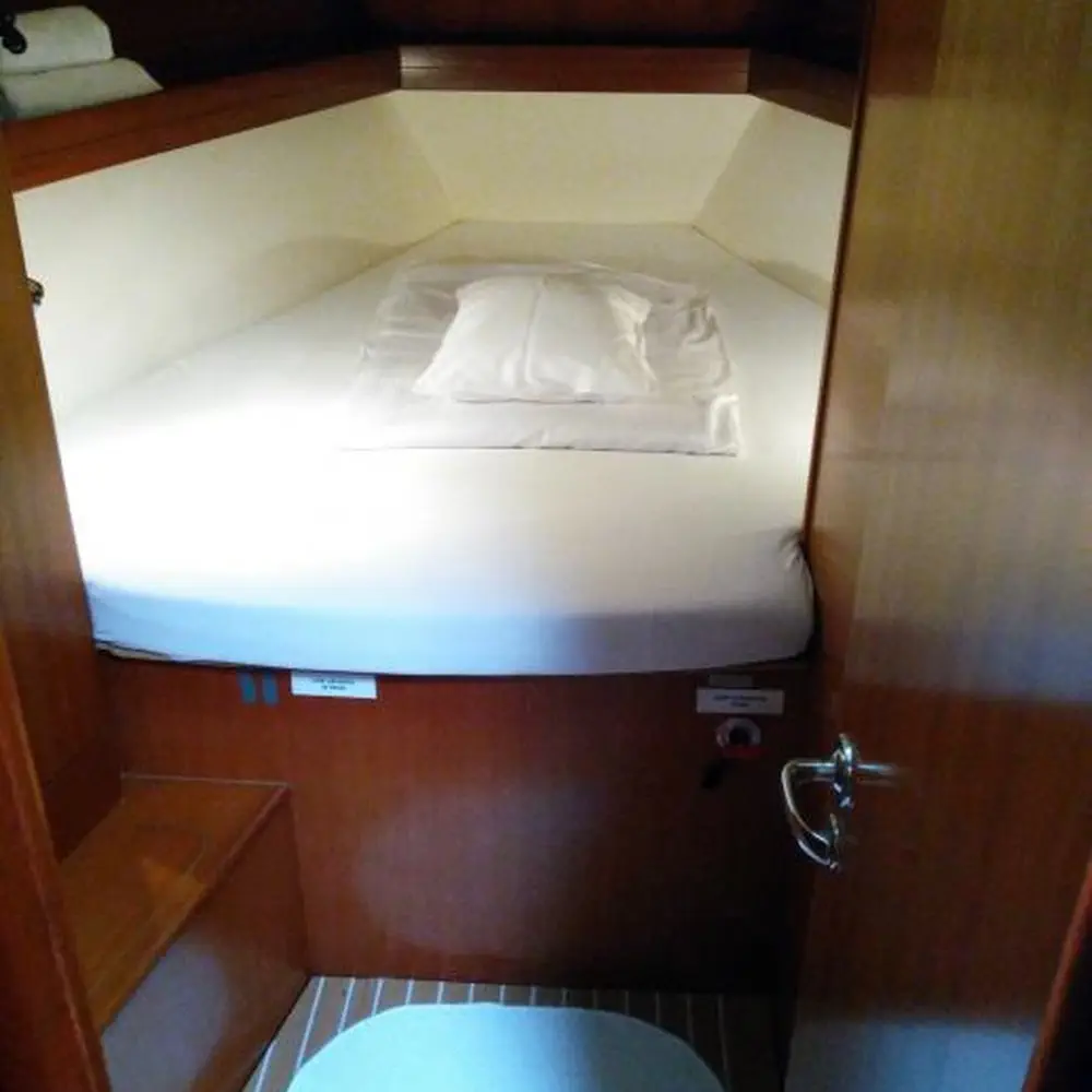 Victoria 1 - Refit 2018 4