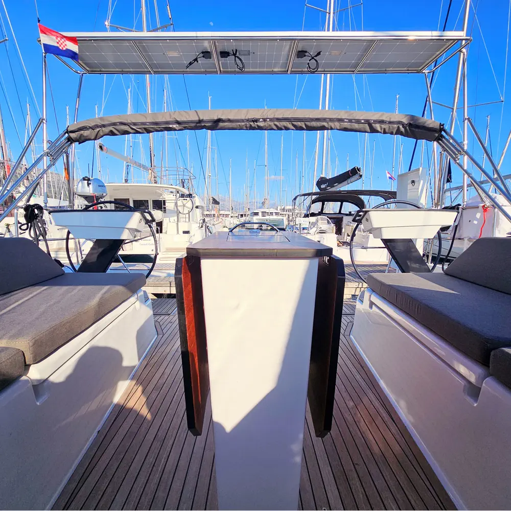 Virtuoso 28