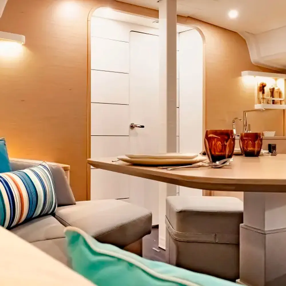 Moorings 44.3 Exclusive Plus 6