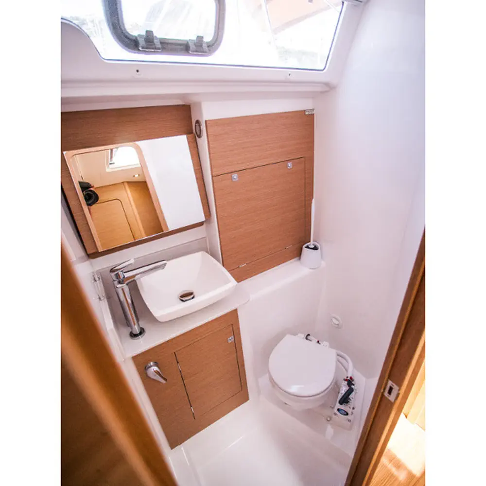 LISABET (new sails 2024., air condition) 8