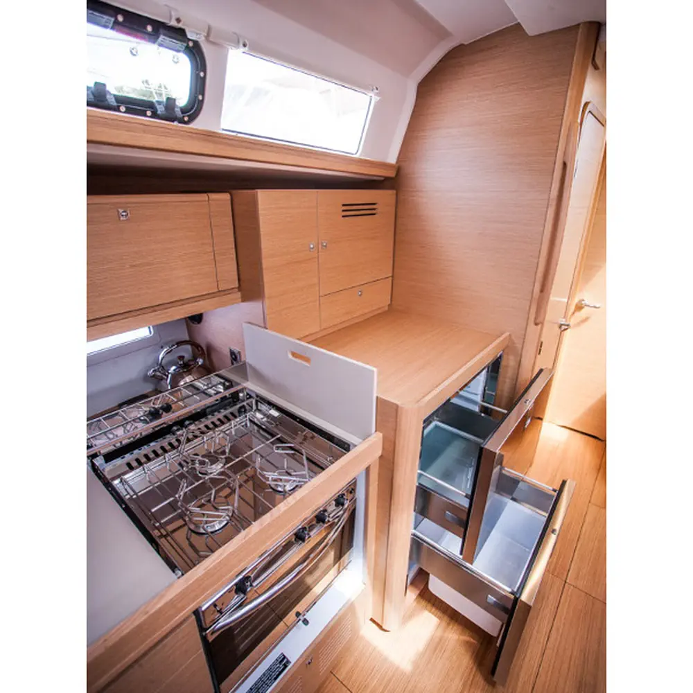 LISABET (new sails 2024., air condition) 11