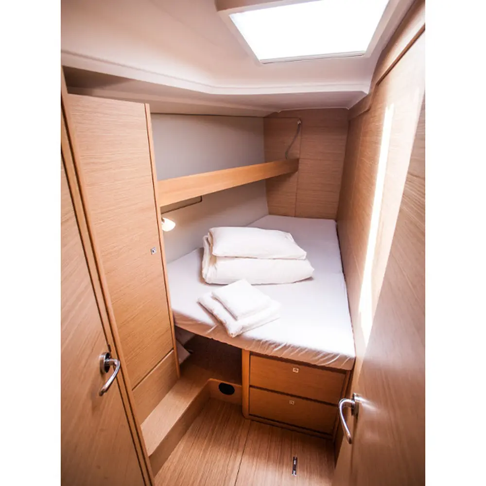 LISABET (new sails 2024., air condition) 14