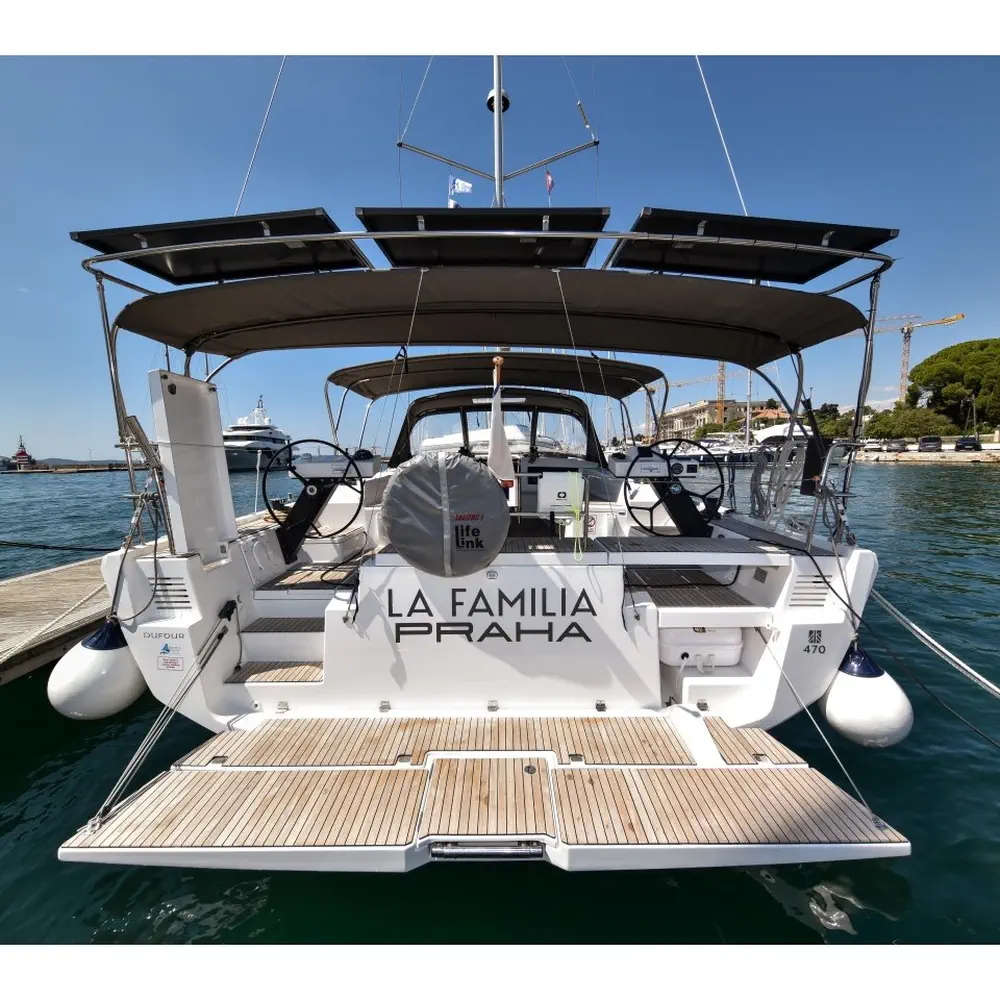 La Familia 27