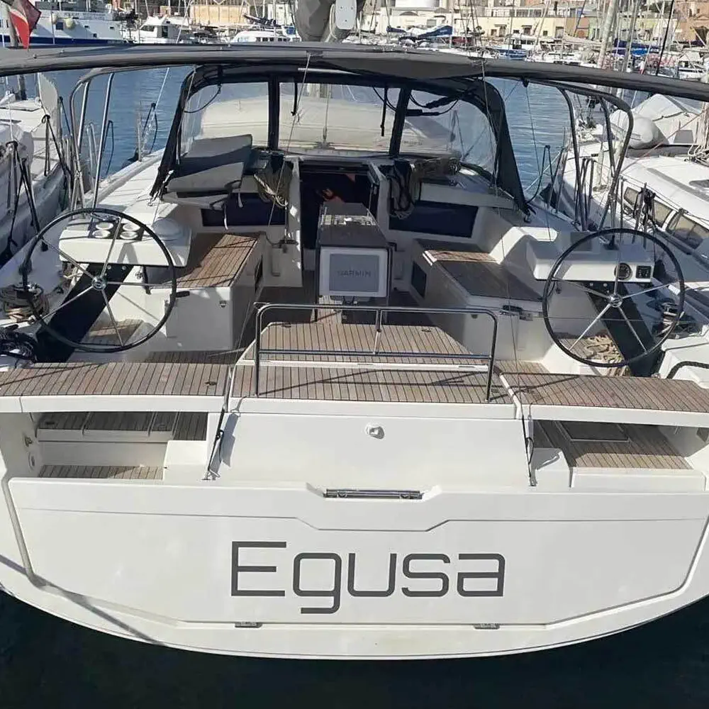 https://dsmkaagprkqin.cloudfront.net/images/dufour-yachts/sail-boat/dufour-470/6287544280000100859-1746689492355106454-egusa-1000x1000.webp