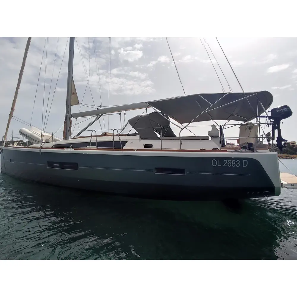 Main image of sail boat, Dufour 520 Grand Large Greenleaf