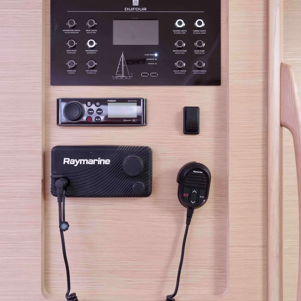 Cassiopea - A/C, Generator, Water maker, Solar Panel 10