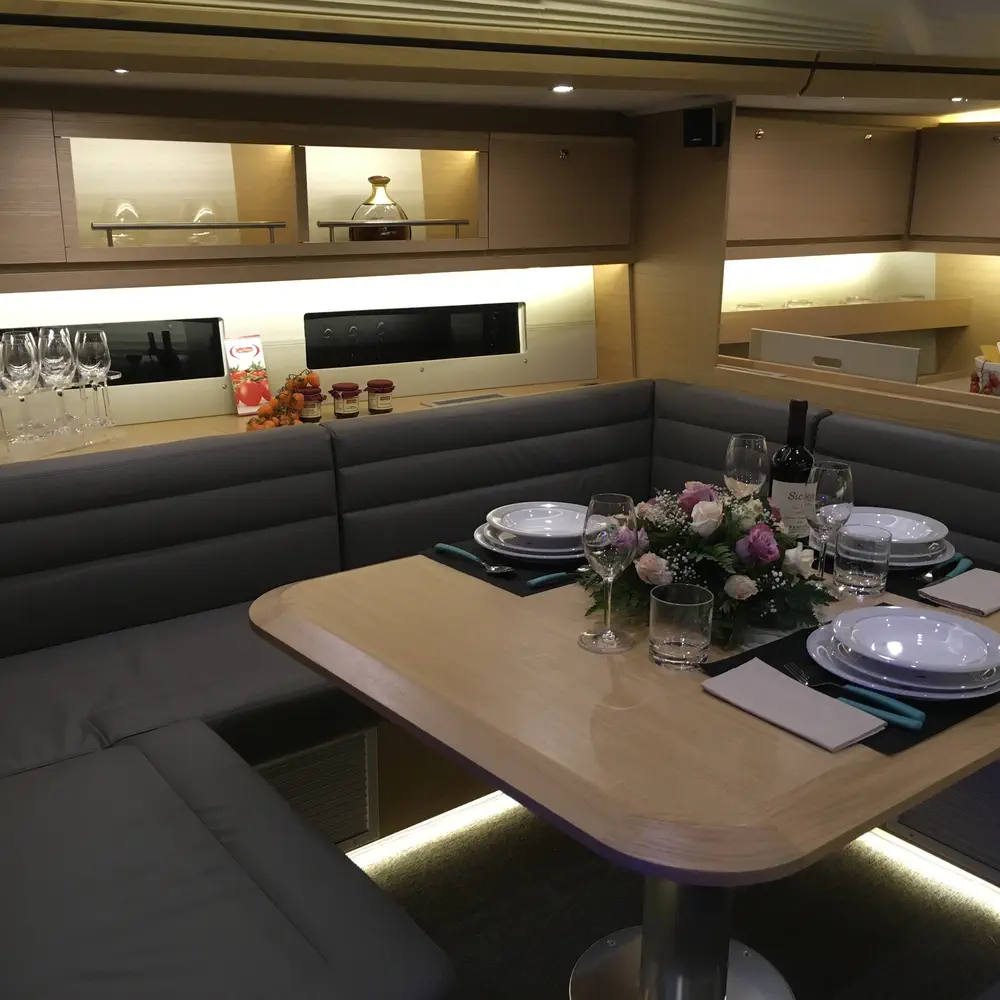 INVICTUS 7