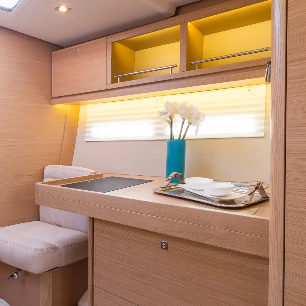 INVICTUS 32