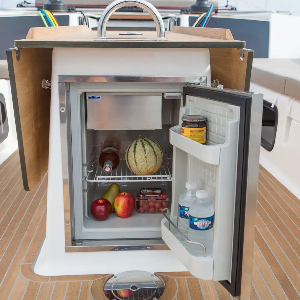 INVICTUS 49