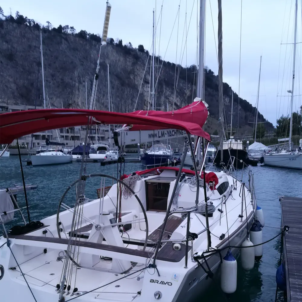 Main image of sail boat, Elan 340 BRAVO