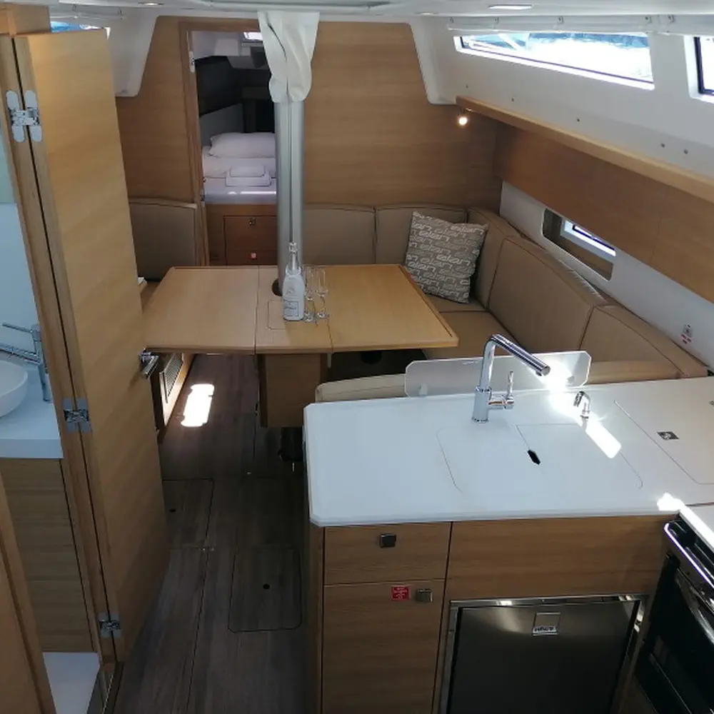 LINA 2020 (new sails 2024., air condition) 11