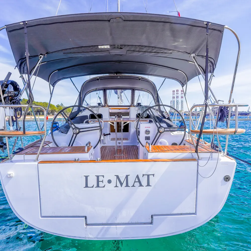 LE MAT 28