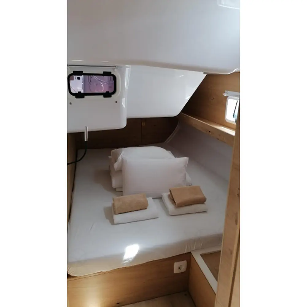 OLLIE new 2024 (air condition, cross-cut dacron sails) 8