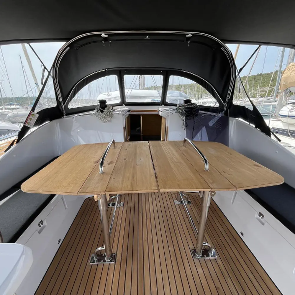 OLLIE new 2024 (air condition, cross-cut dacron sails) 16