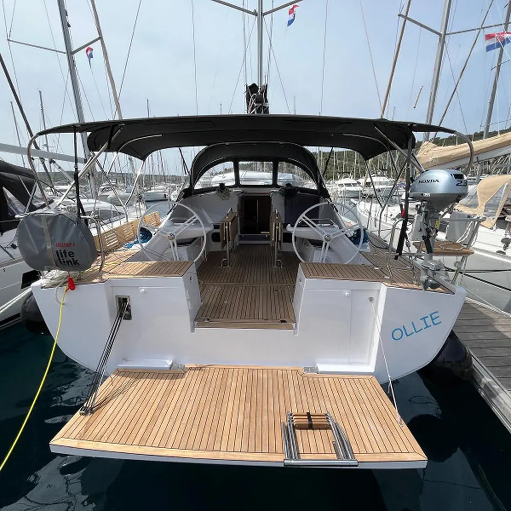 OLLIE new 2024 (air condition, cross-cut dacron sails) 15