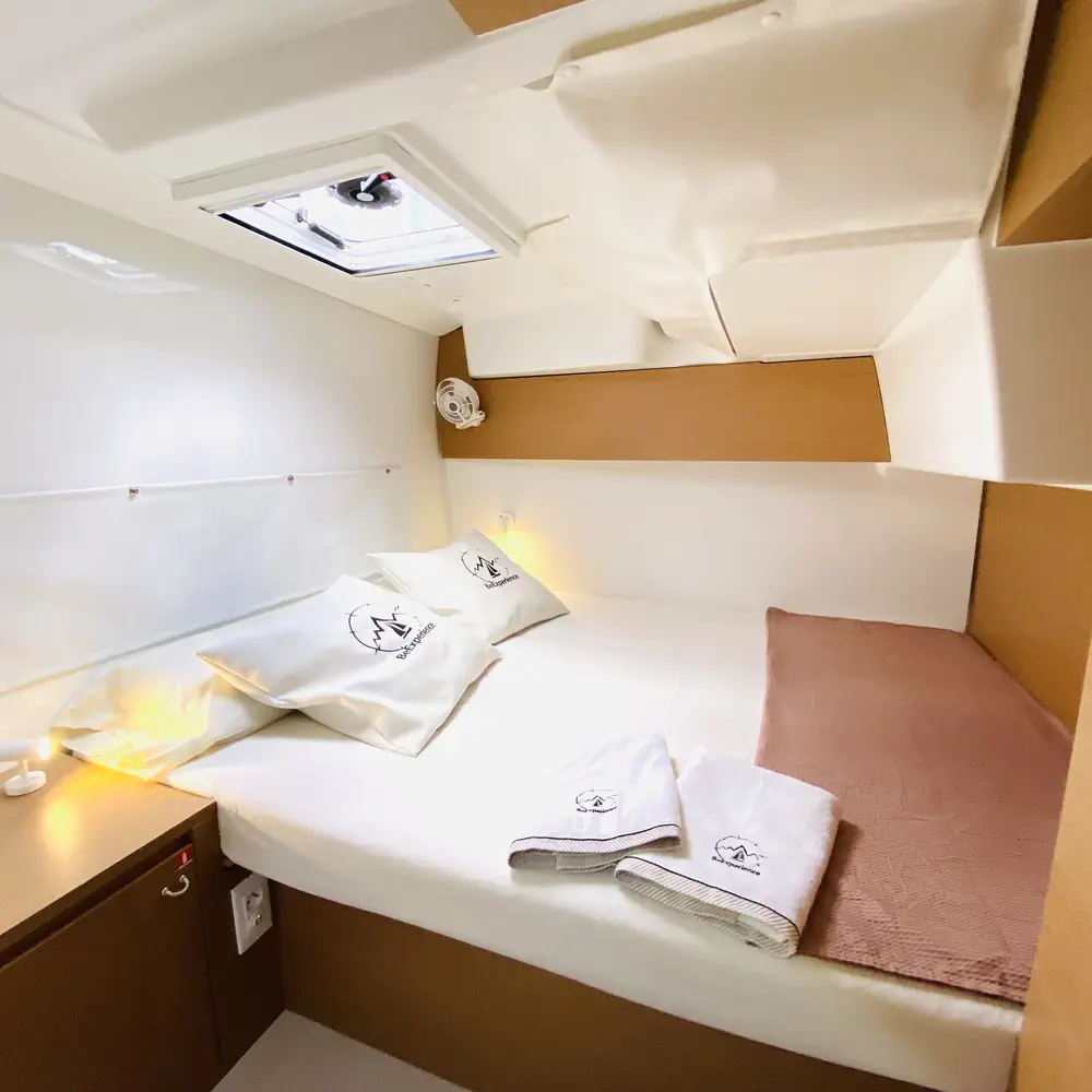 MOANA Mallorca BAREBOAT 4