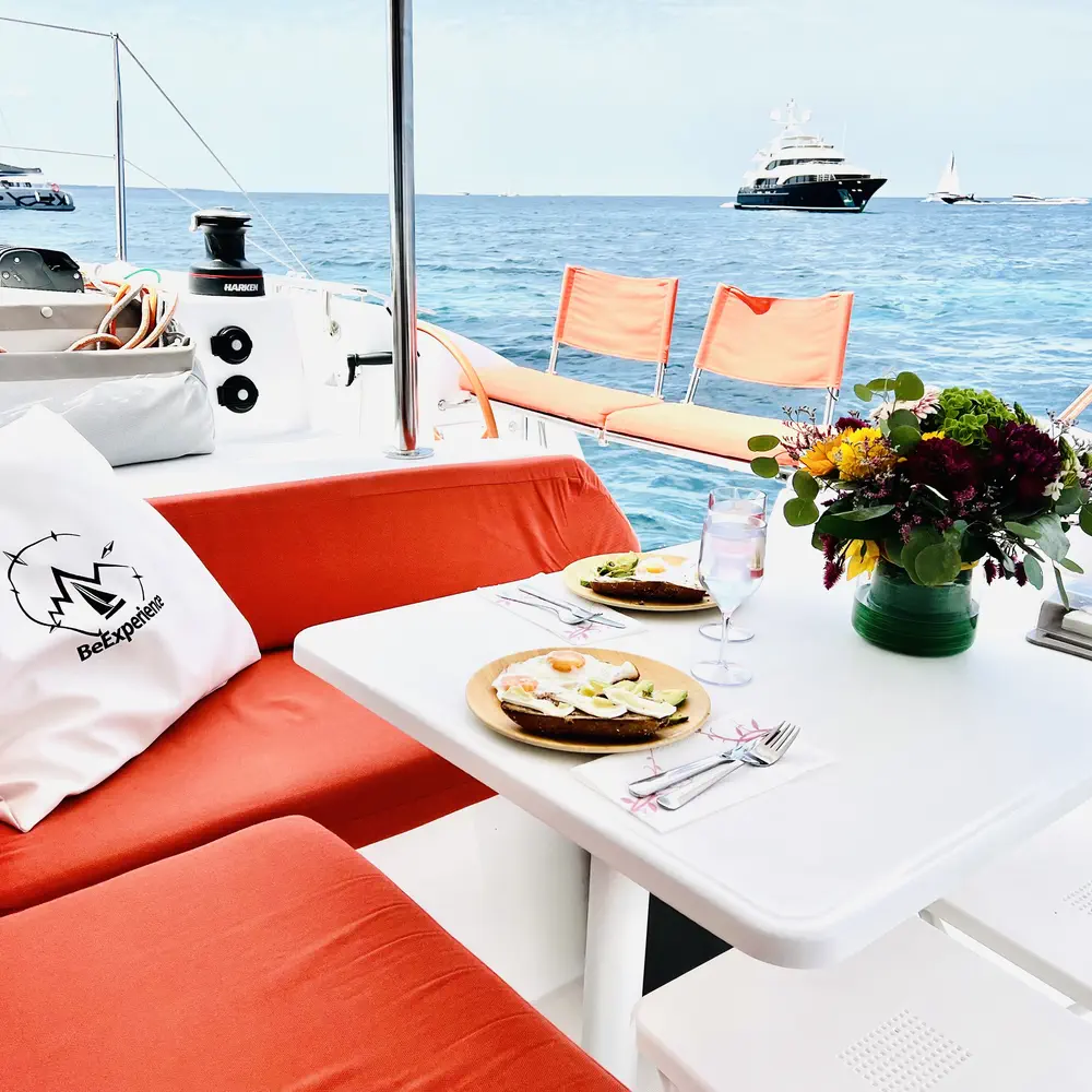 MOANA Denia BAREBOAT 6