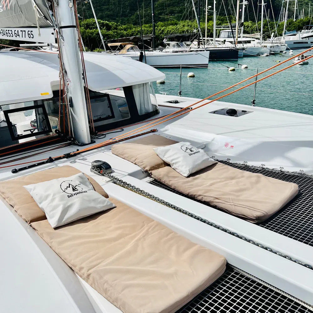MOANA Denia BAREBOAT 12