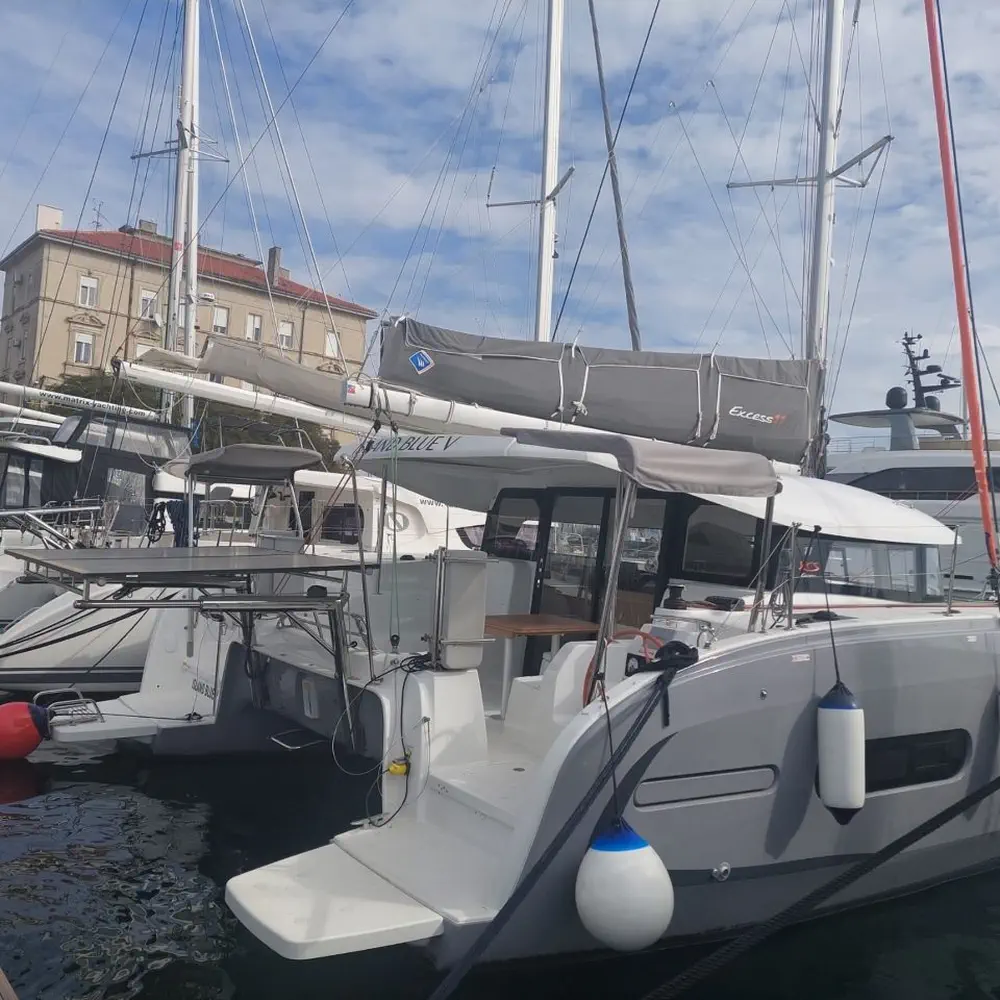 ISLAND BLUE V 19