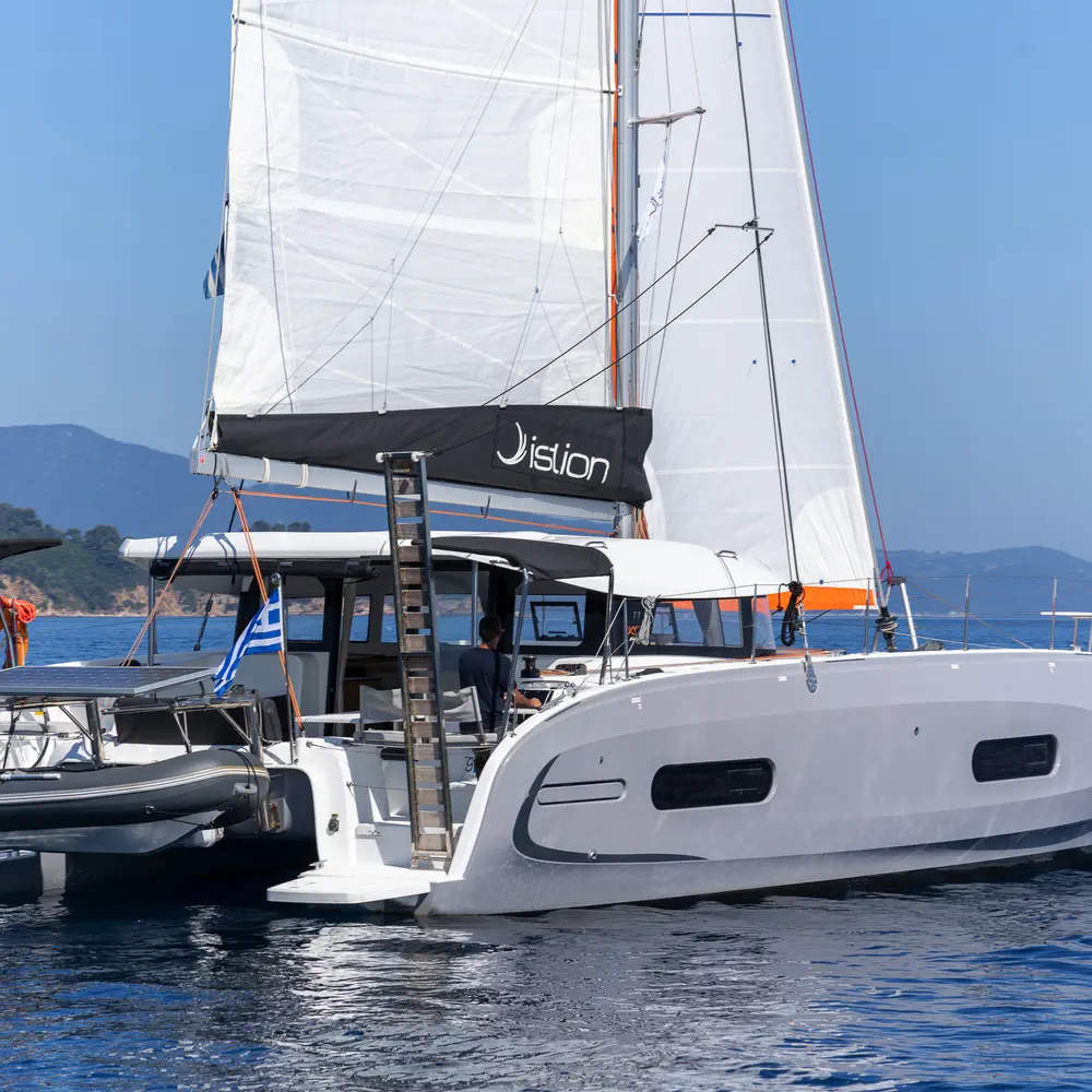 Luna 11